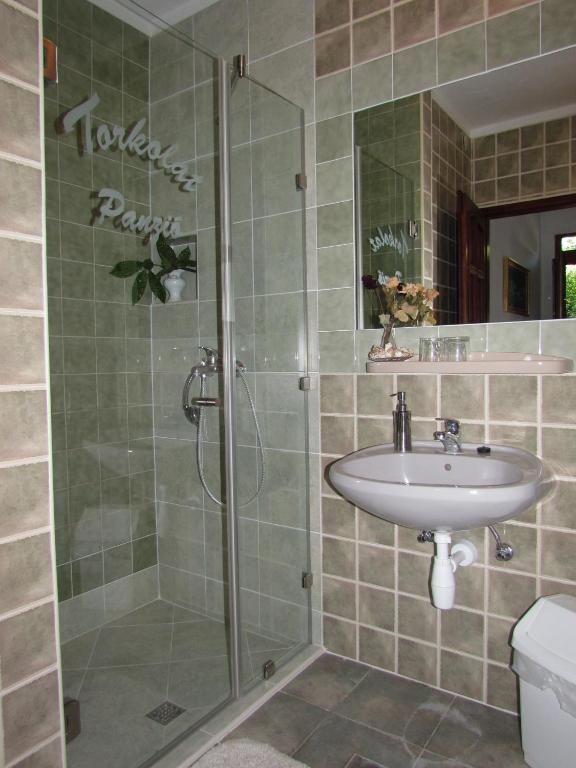 Bed and Breakfast Torkolat Panzio Tokaj Zimmer foto